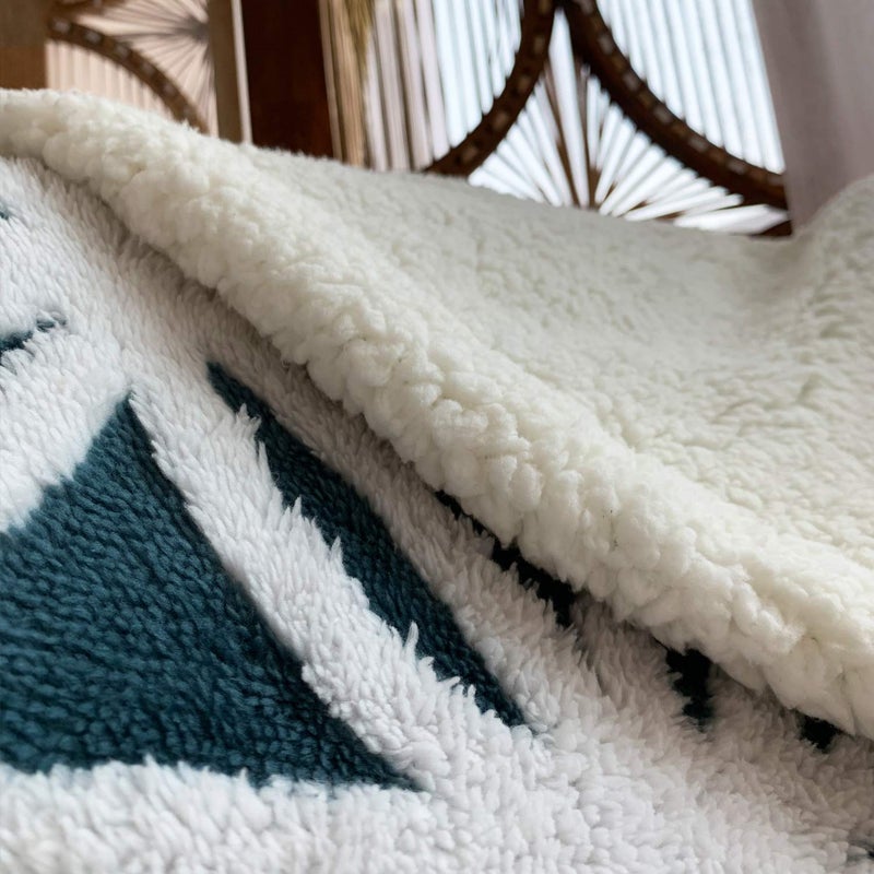 LOMAO Sherpa Fleece Blanket Fuzzy Soft Throw Blanket Dual Sided Blanket for Couch Sofa Bed (Navy, 51"x63") - Image 5